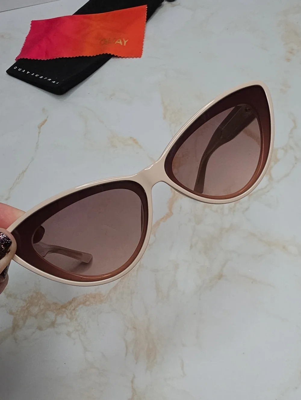 QUAY Tempted Sunglasses - Champagne/Brown Fawn
